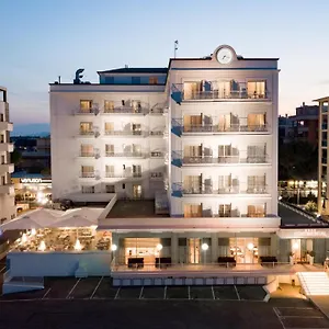 酒店 Continental, 里米尼